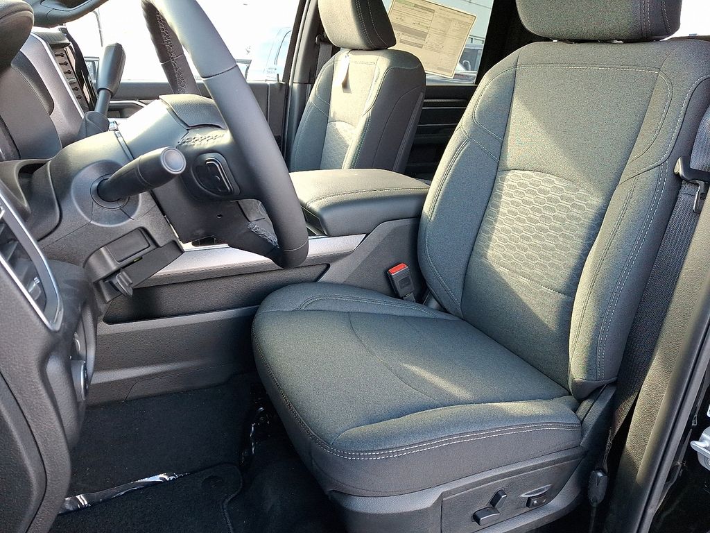 2026 RAM 2500 Big Horn - Photo 6