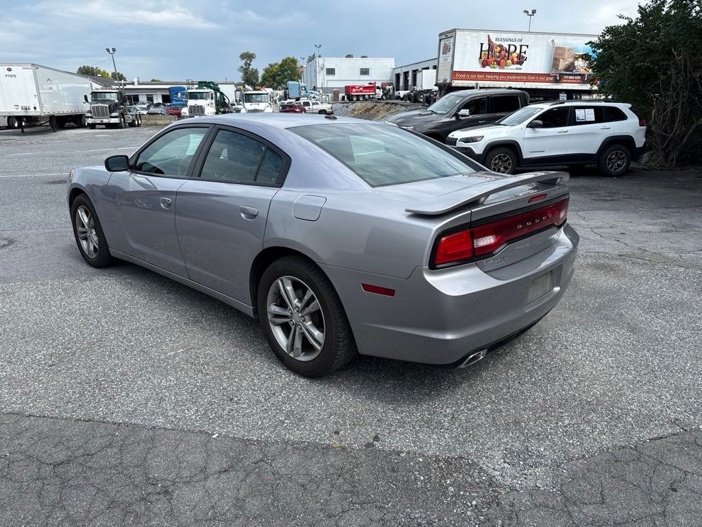 Used 2014 Dodge Charger SXT Sedan