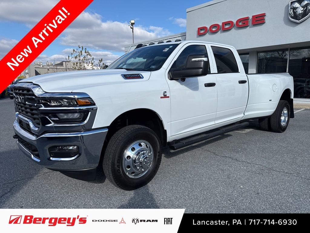 2025 RAM Ram 3500 Pickup Tradesman's photo