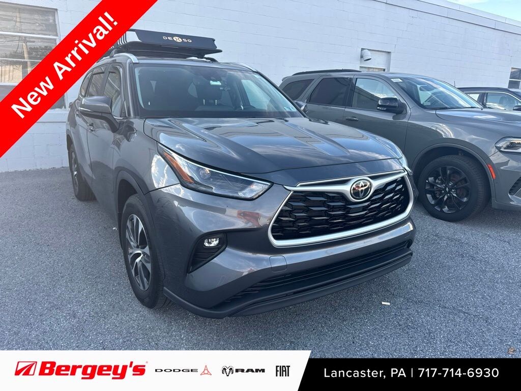Used 2023 Toyota Highlander XLE SUV