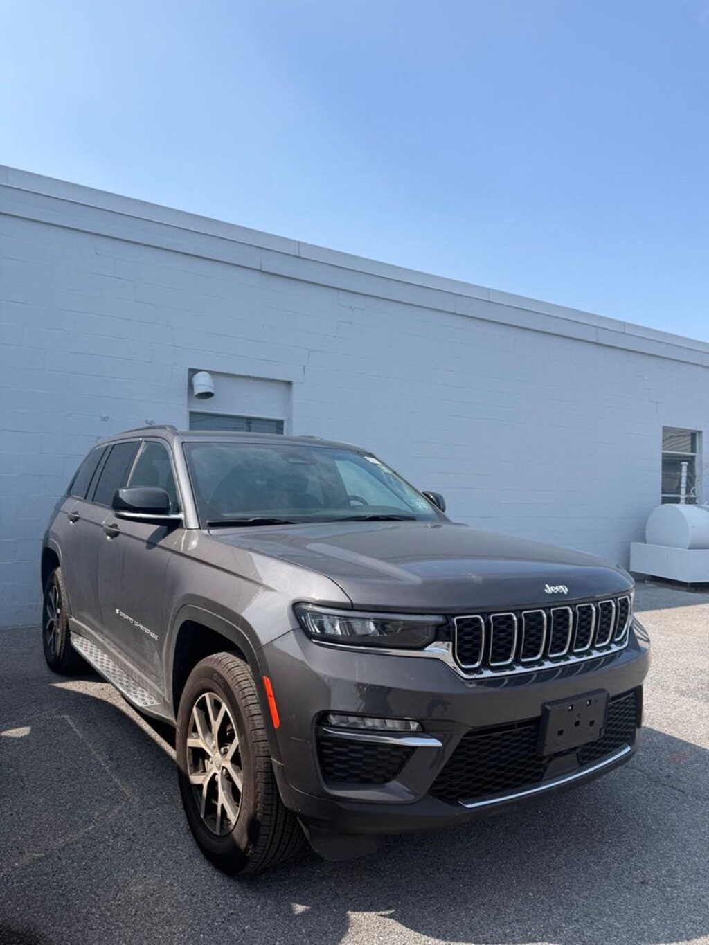 Used 2025 Jeep Grand Cherokee Limited SUV
