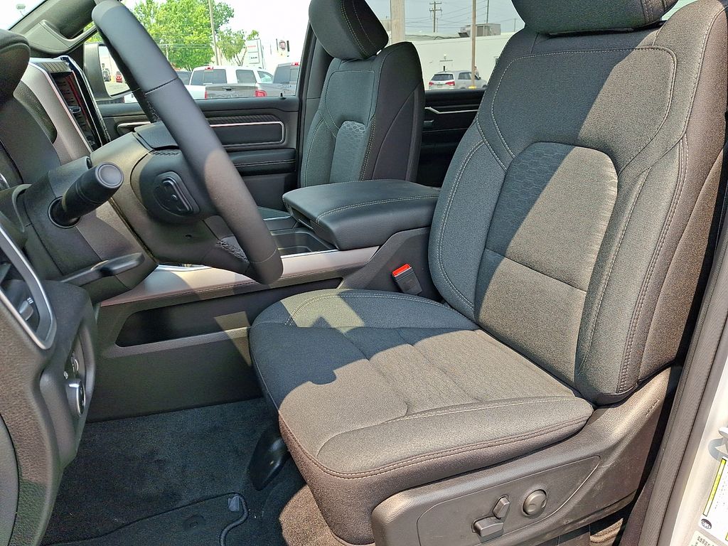 2026 RAM 1500 Big Horn/Lone Star - Photo 6