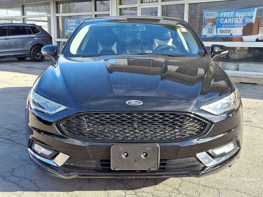 Used 2017 Ford Fusion SE Sedan