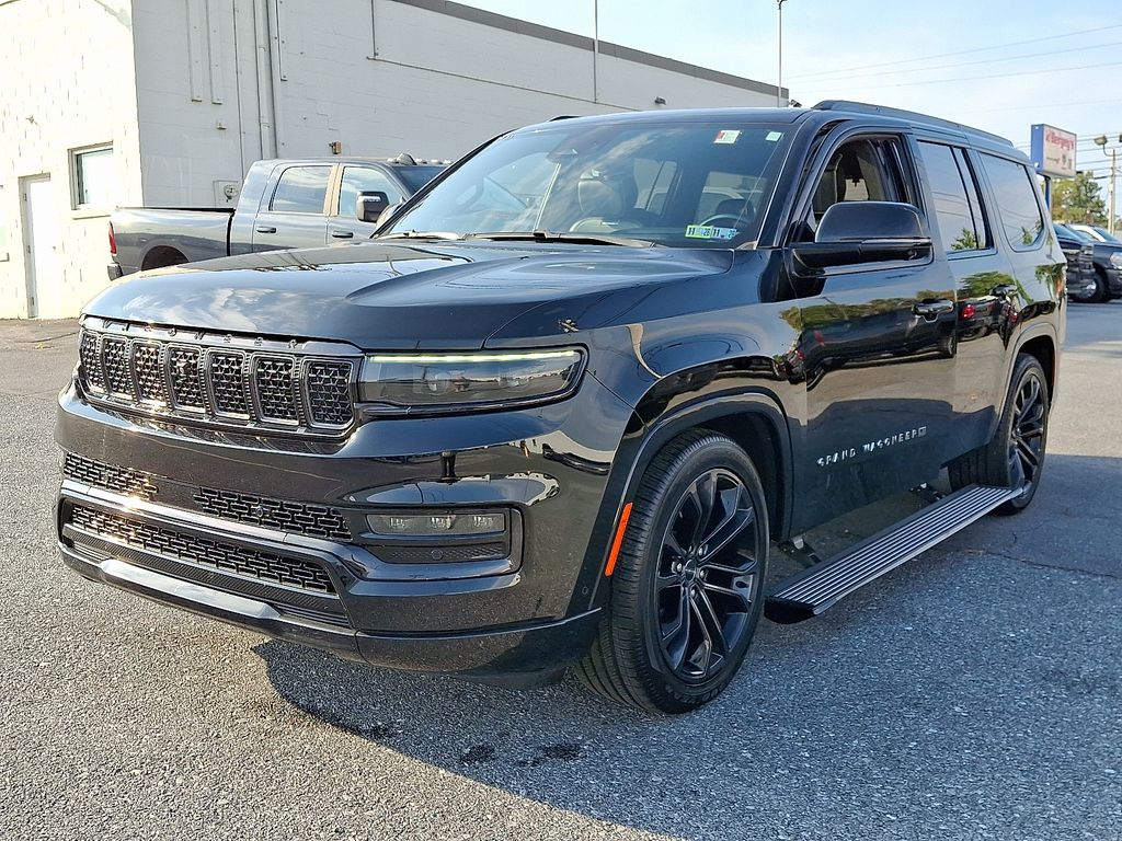 2022 Jeep Grand Wagoneer II photo 3