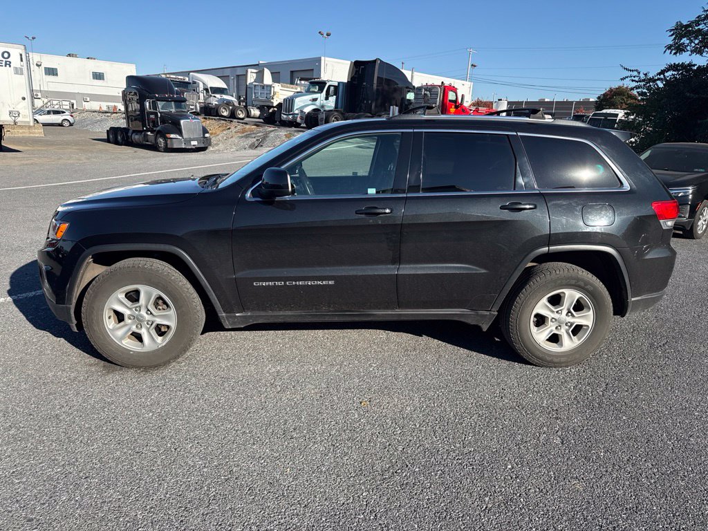 Used 2016 Jeep Grand Cherokee Laredo E with VIN 1C4RJFAG9GC463296 for sale in Lancaster, PA
