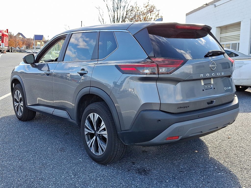 2023 Nissan Rogue SV photo 3