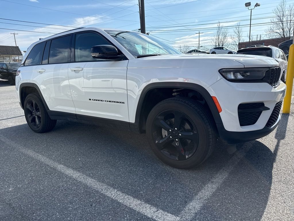 Used 2025 Jeep Grand Cherokee Altitude X SUV