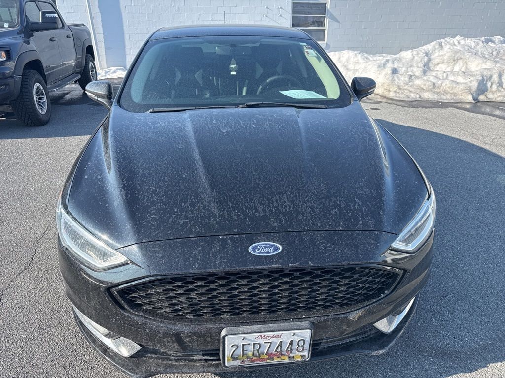 Used 2017 Ford Fusion SE Sedan