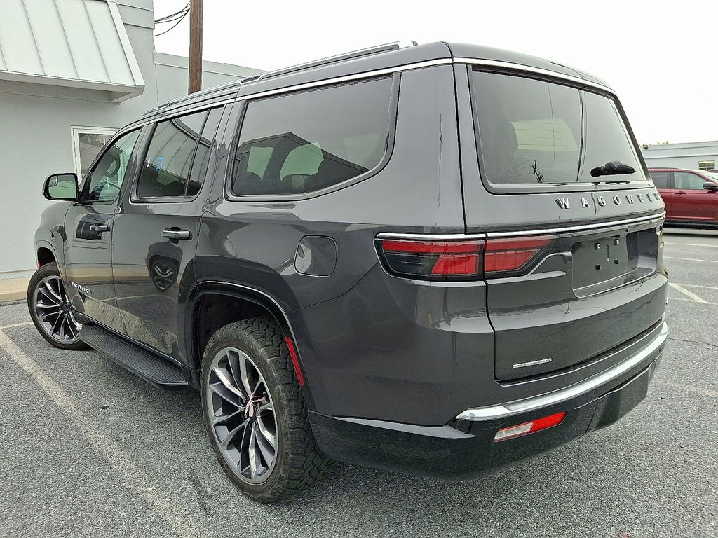 2022 Jeep Wagoneer Series II photo 3