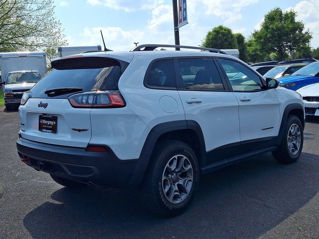 Used 2021 Jeep Cherokee Trailhawk SUV