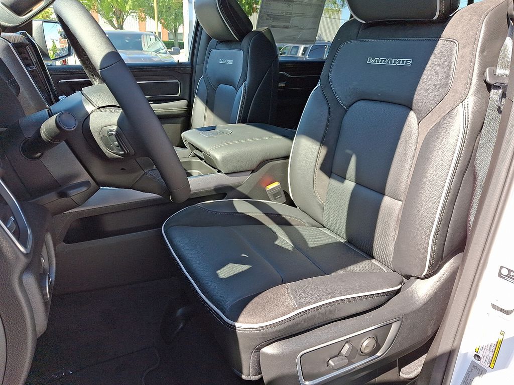 2026 RAM 1500 Laramie - Photo 6
