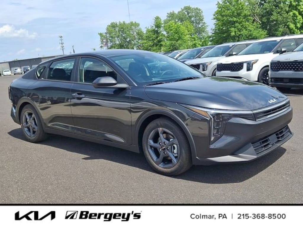 New 2026 Kia K4 LXS Sedan