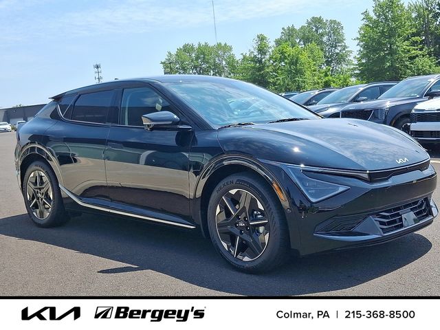 2025 Kia EV6 Wind - Photo 2