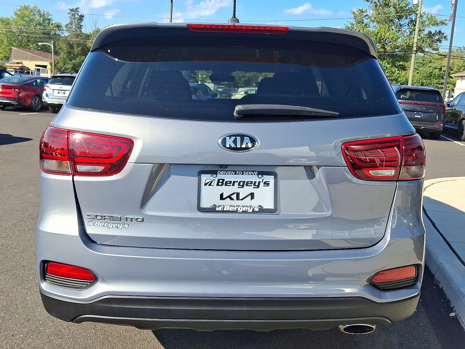 2020 Kia Sorento LX photo 4