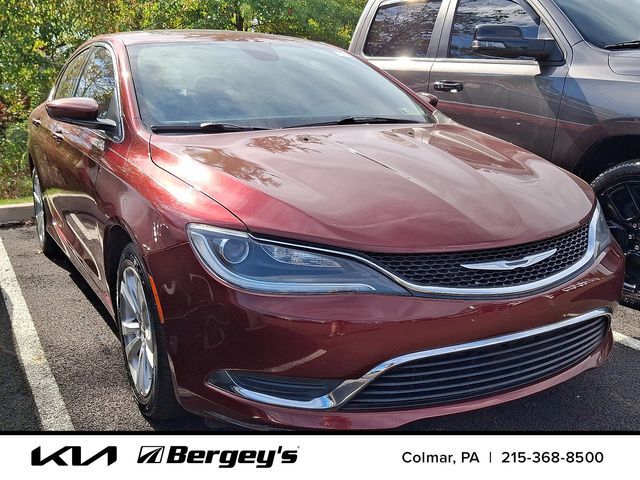 2016 Chrysler 200 Limited photo 3