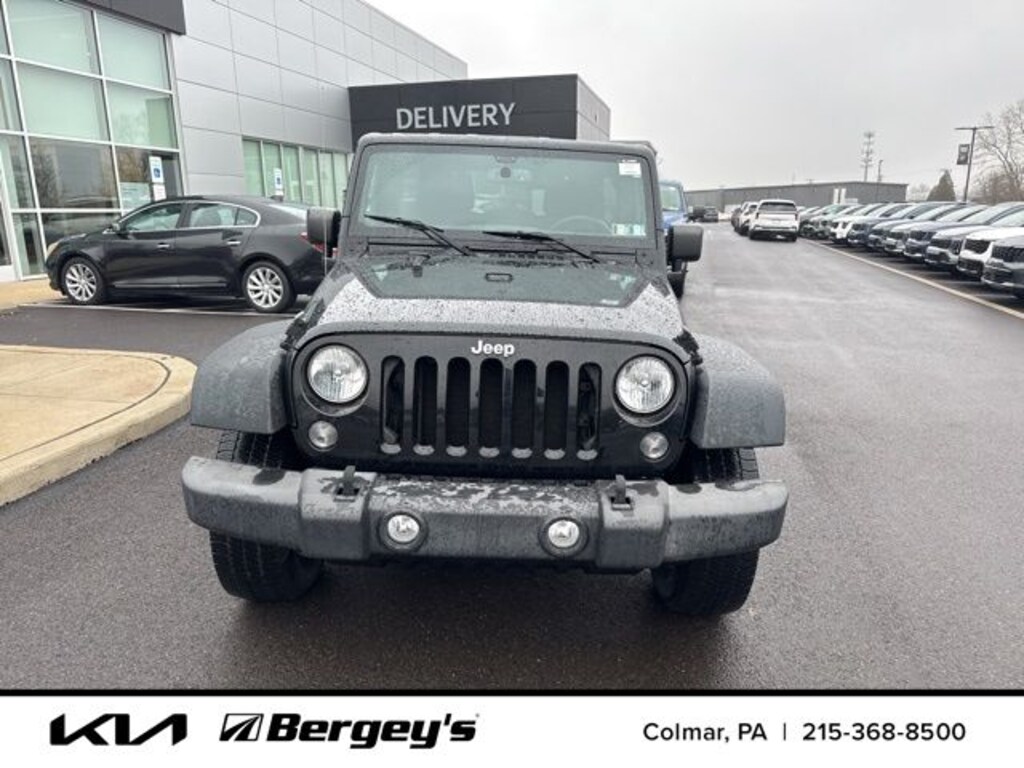 Used 2015 Jeep Wrangler Unlimited Sport SUV