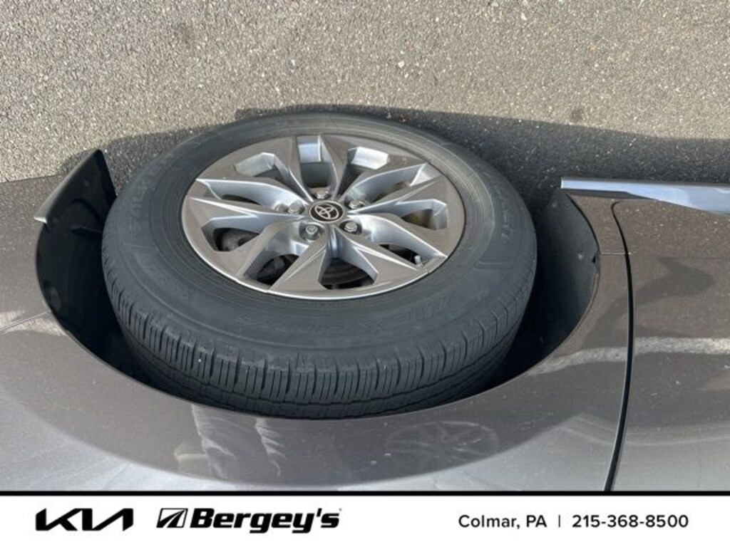 Used 2021 Toyota Sienna LE Van