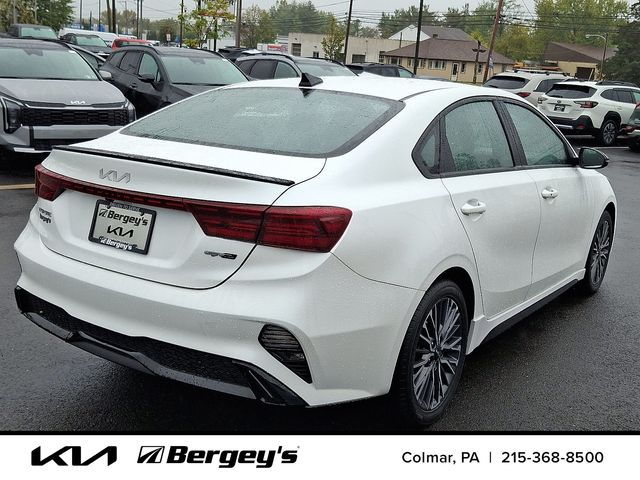 2022 Kia Forte GT-Line photo 4