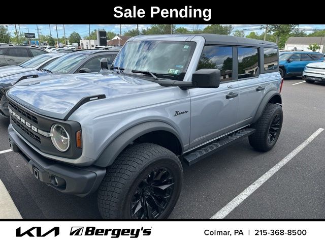 2023 Ford Bronco Black Diamond Mid (322A) 4x4's photo