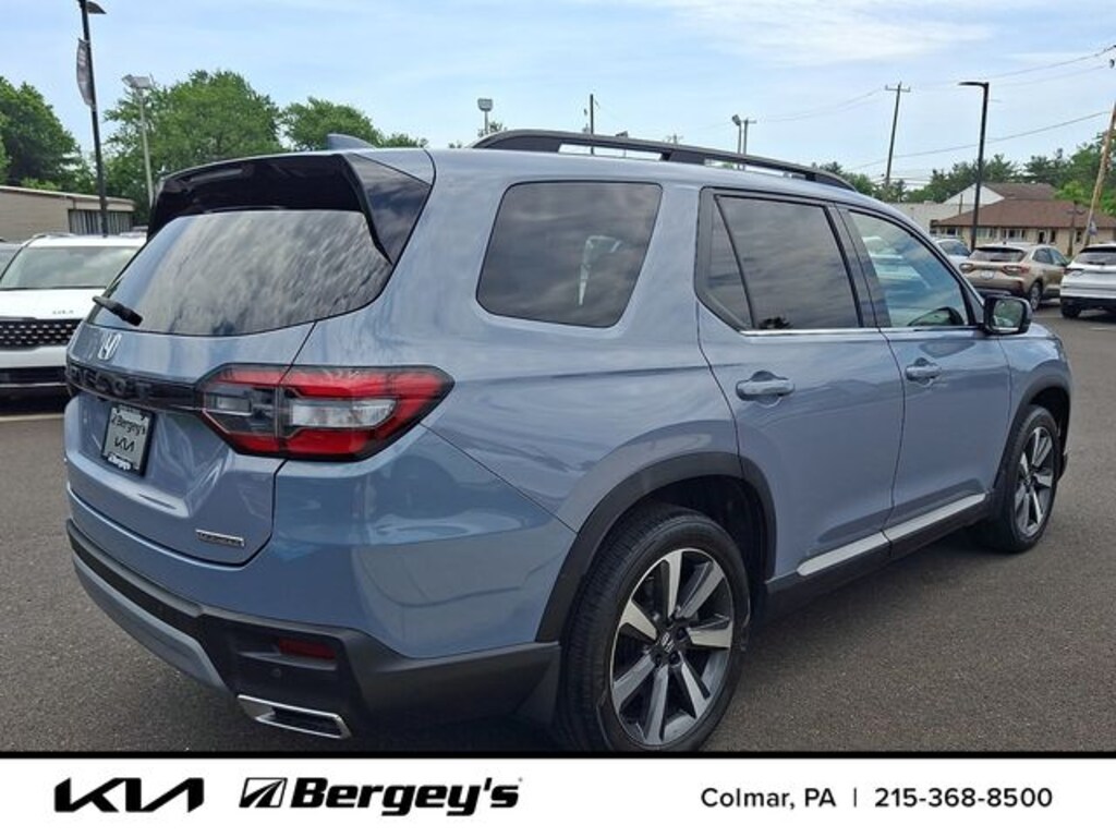 Used 2023 Honda Pilot Touring SUV