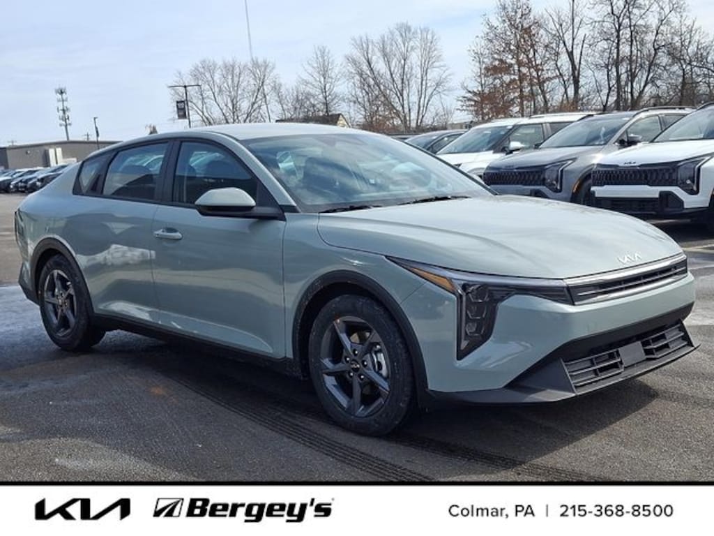 New 2026 Kia K4 LXS Sedan