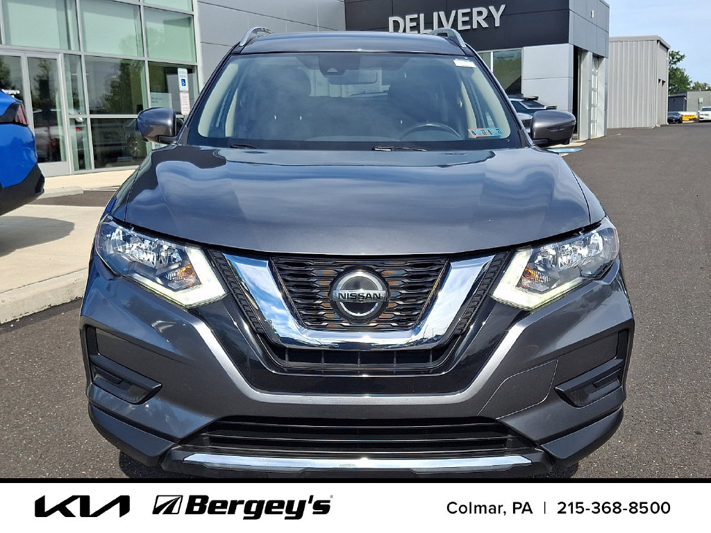 Used 2019 Nissan Rogue SV with VIN JN8AT2MV0KW386081 for sale in Colmar, PA