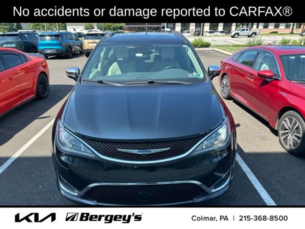 Used 2018 Chrysler Pacifica Limited Van