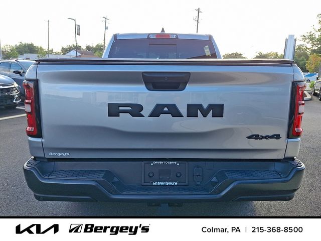 2025 Ram 1500 Tradesman photo 3