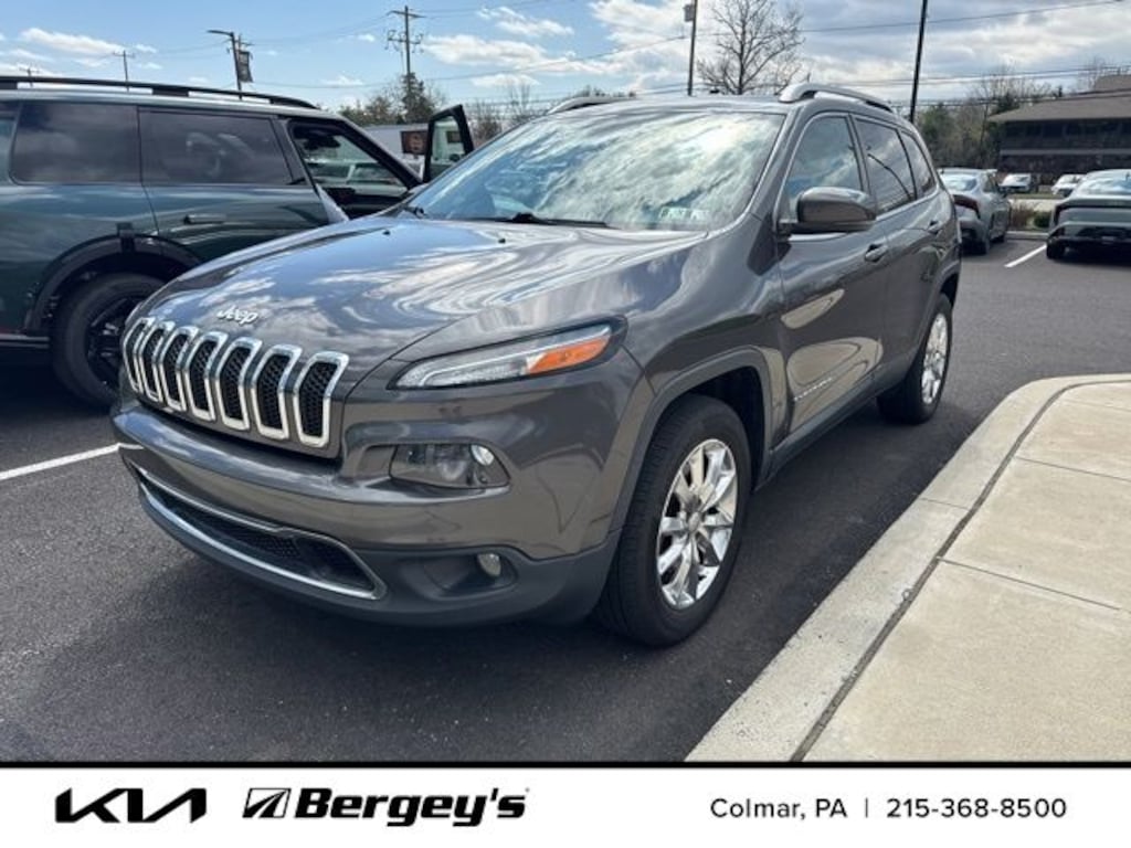 Used 2017 Jeep Cherokee Limited SUV