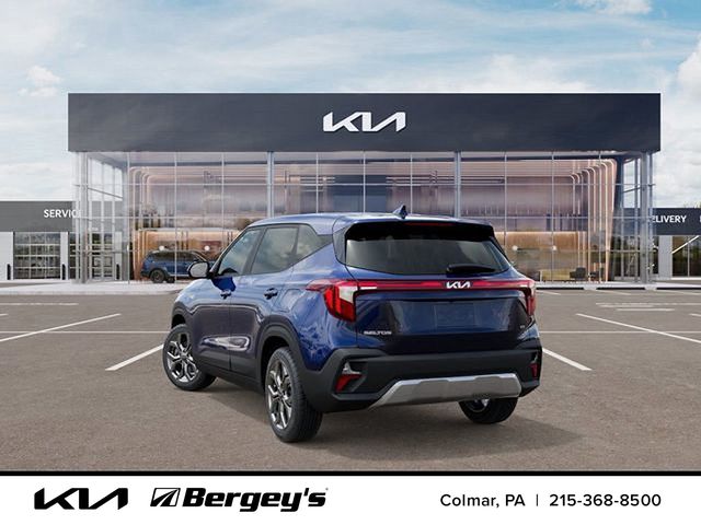 2026 Kia Seltos LX photo 3