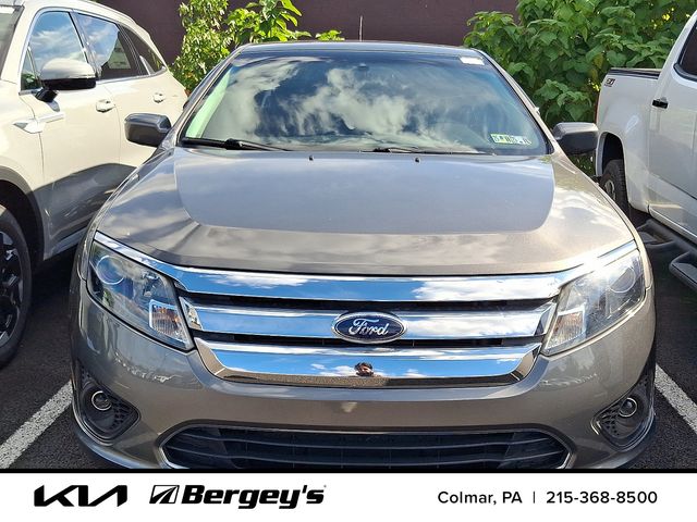 2012 Ford Fusion SE photo 2