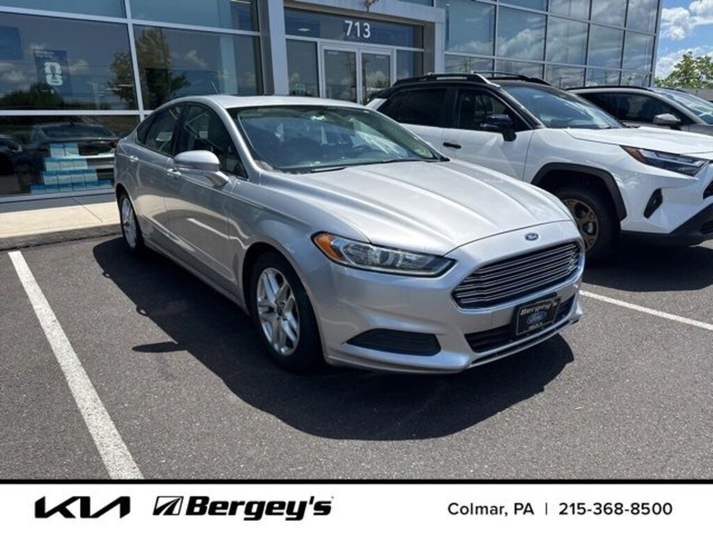 Used 2014 Ford Fusion SE Sedan