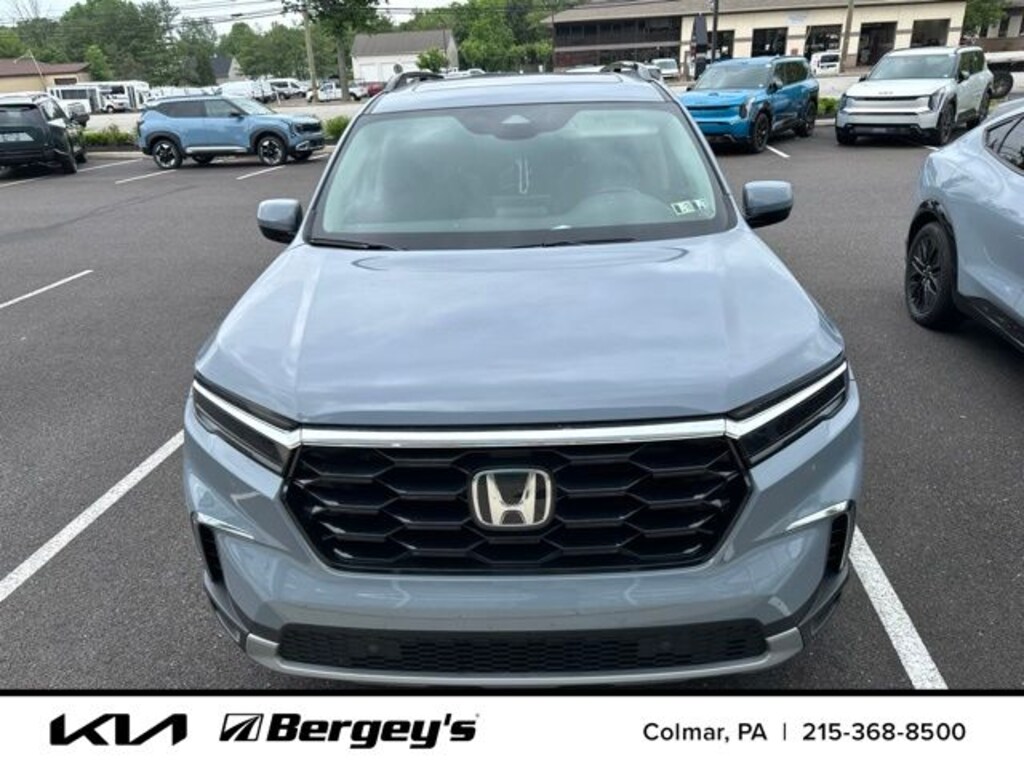 Used 2023 Honda Pilot Touring SUV
