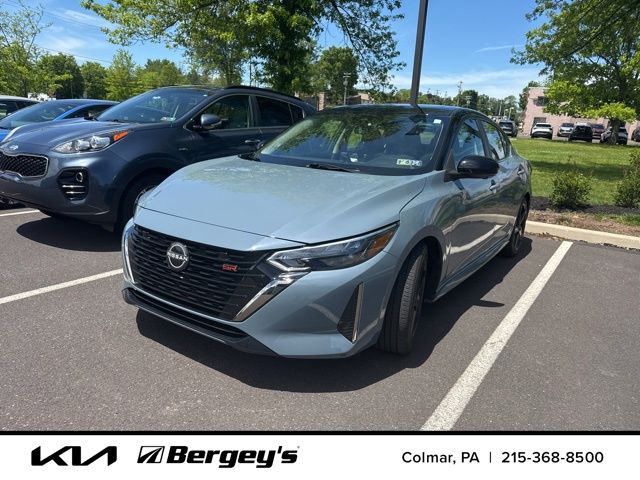 2026 Nissan Sentra SR CVT's photo