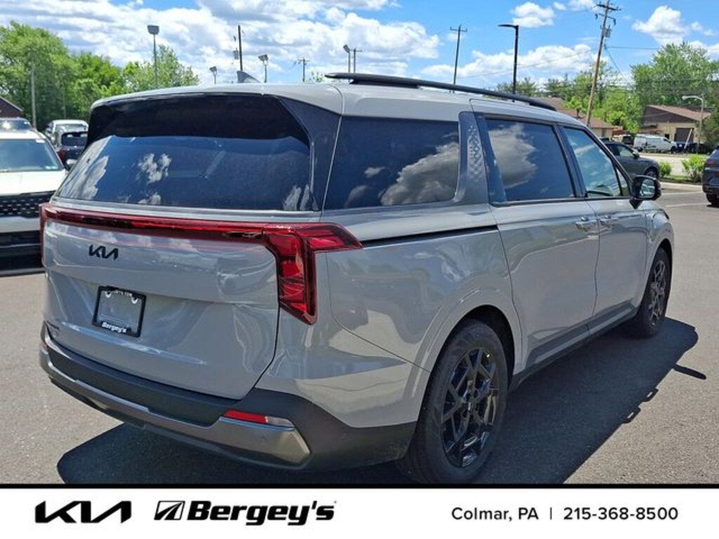 New 2026 Kia Carnival SX Van Passenger Van