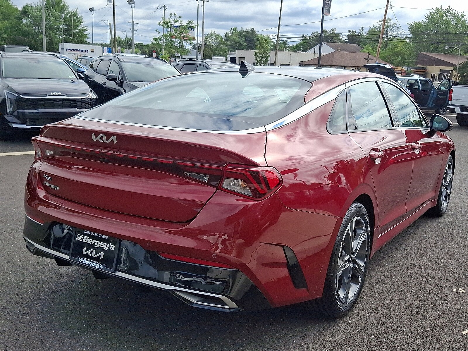 2022 Kia K5 EX photo 4