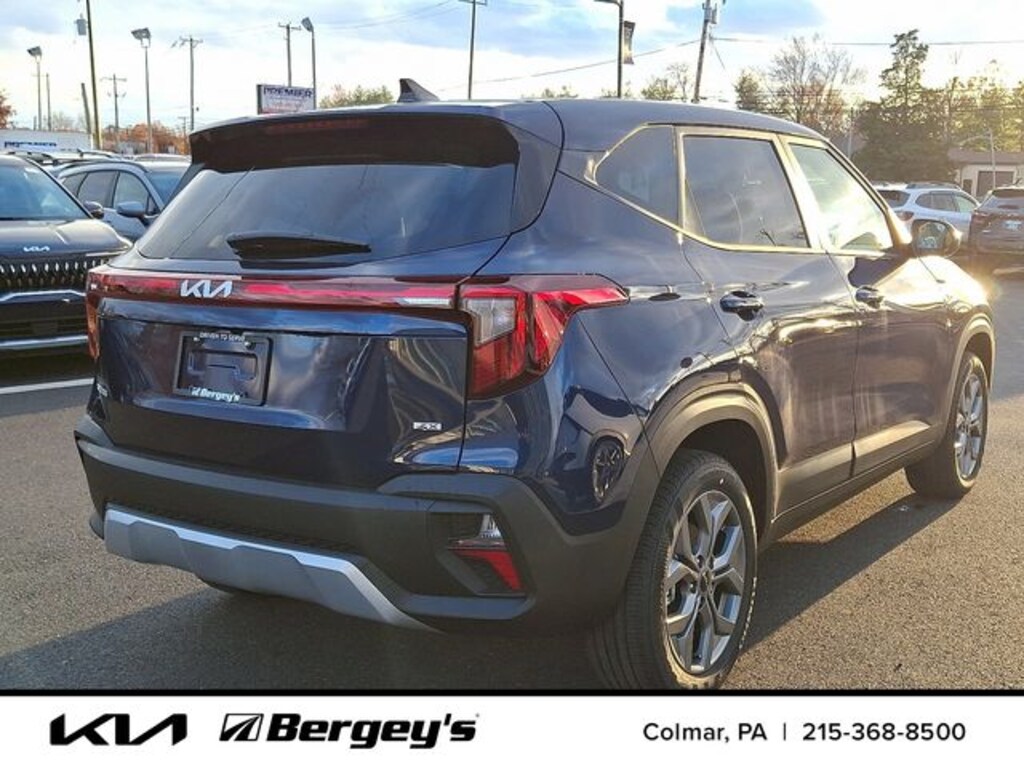 New 2026 Kia Seltos LX SUV