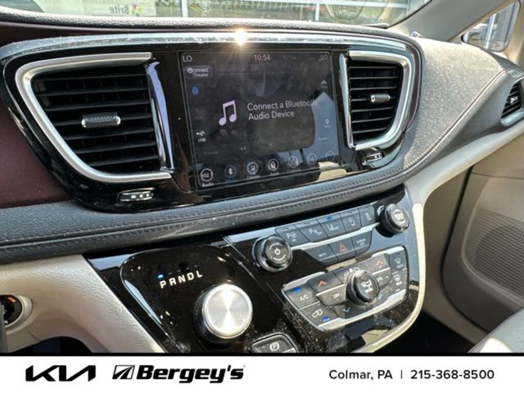 Used 2018 Chrysler Pacifica Limited Van