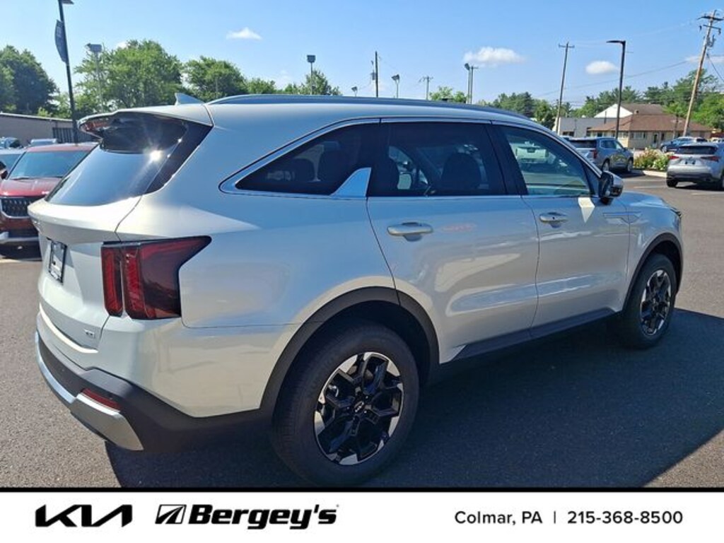 New 2026 Kia Sorento S SUV