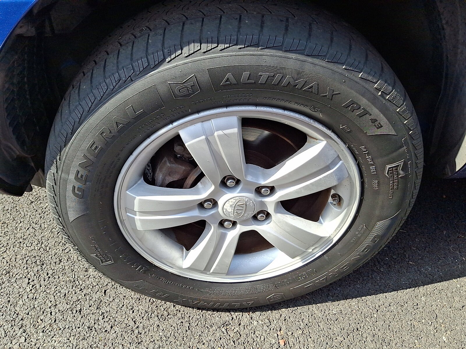 2009 Kia Sportage LX photo 3