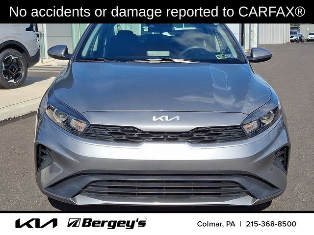 2022 Kia Forte LXS photo 2