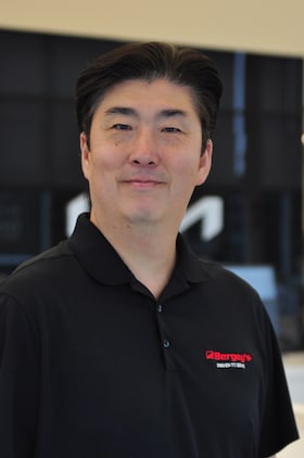 Staff member Chang You from 6110c444b390