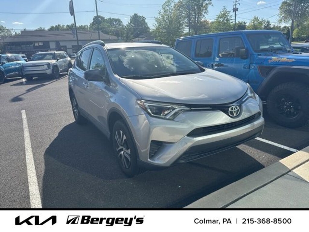 Used 2016 Toyota RAV4 LE SUV