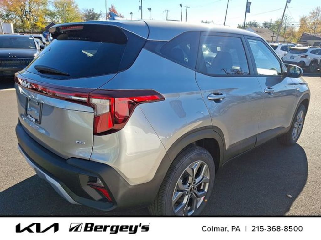 New 2026 Kia Seltos LX SUV