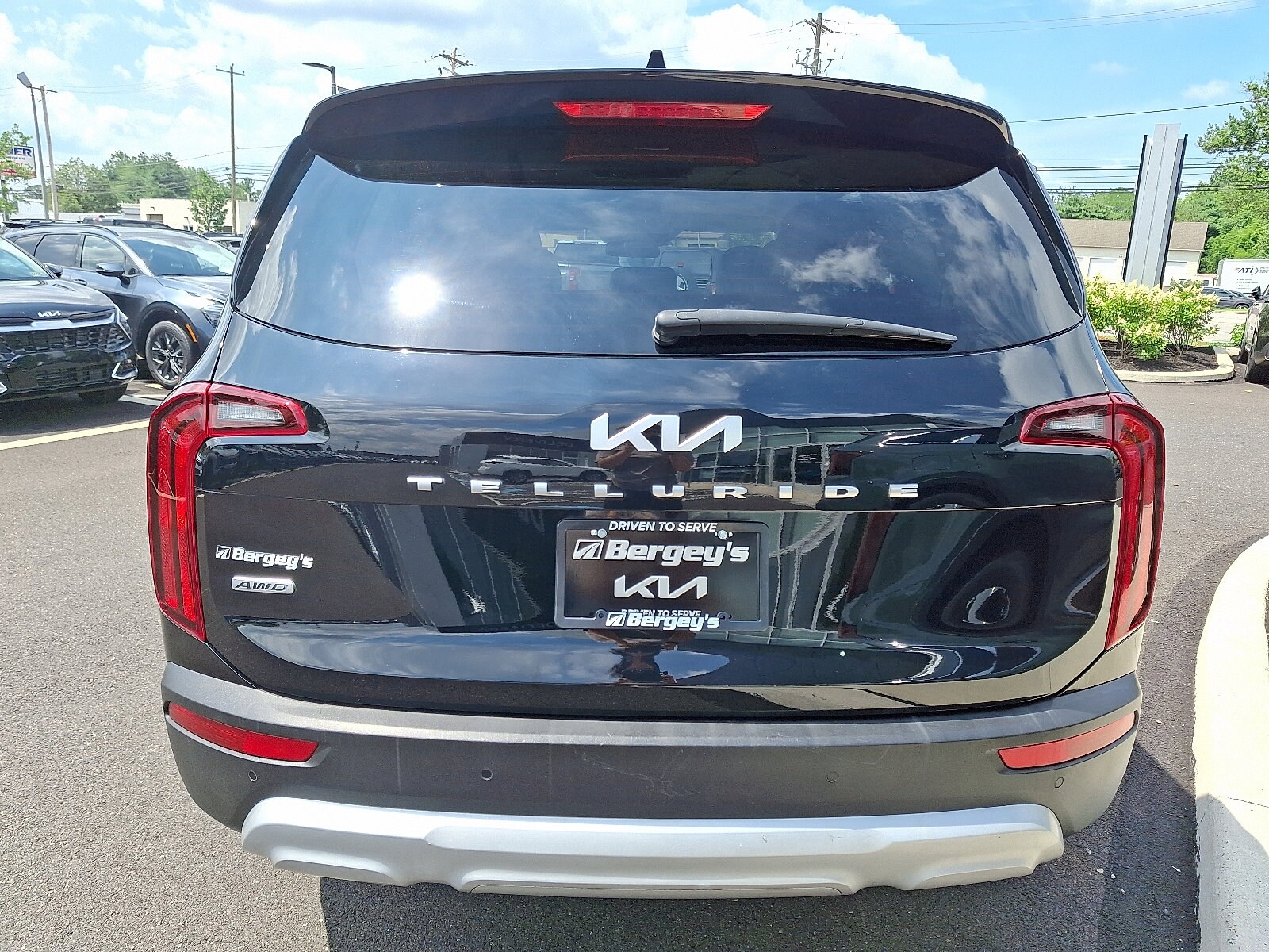 2022 Kia Telluride LX photo 4