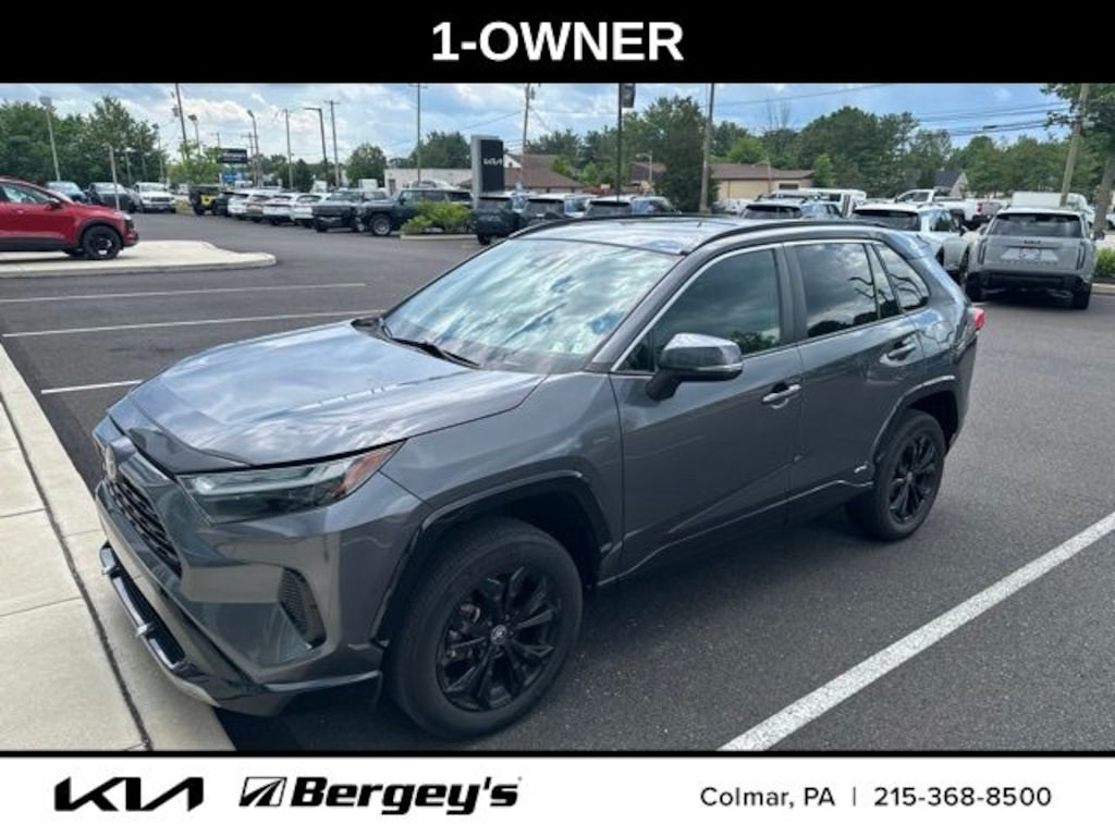 Used 2022 Toyota RAV4 Hybrid SE SUV