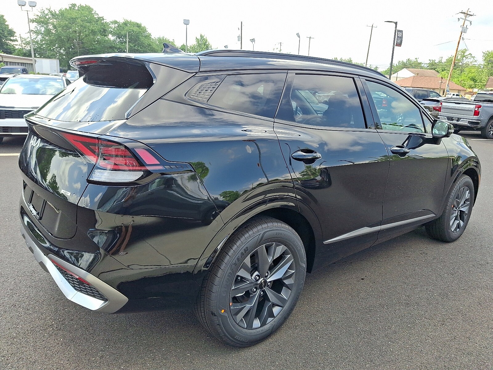 2025 Kia Sportage Hybrid photo 3