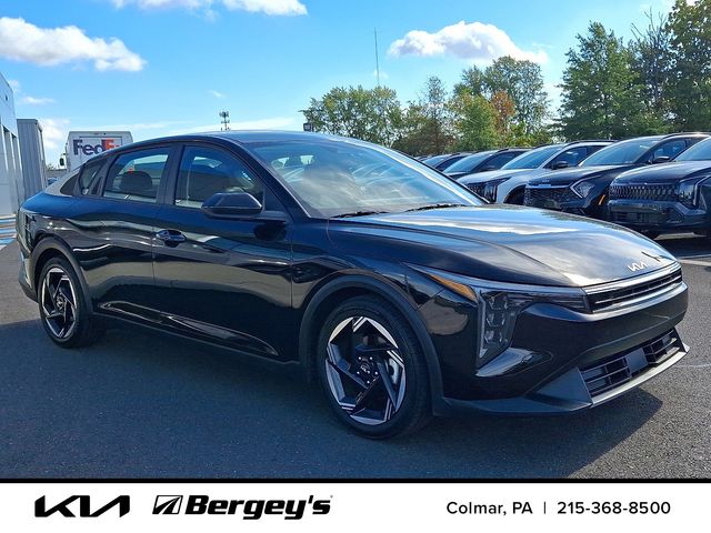 2025 Kia K4 EX photo 3