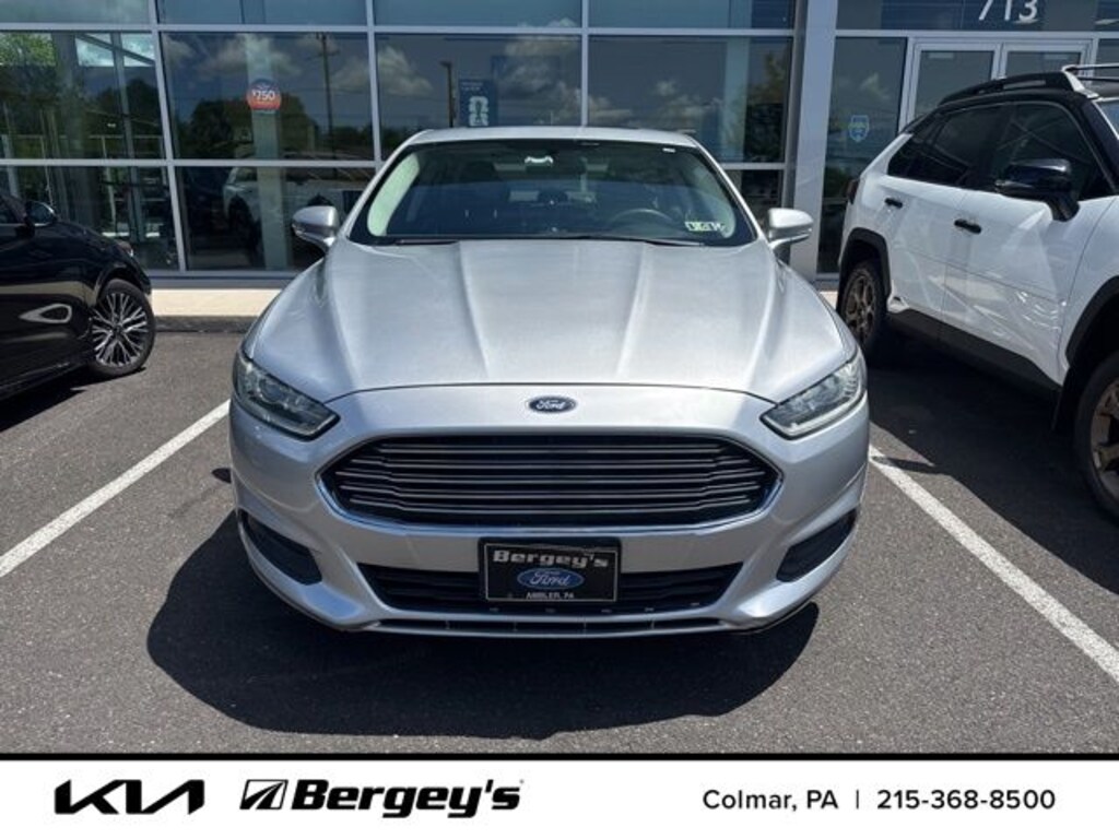 Used 2014 Ford Fusion SE Sedan