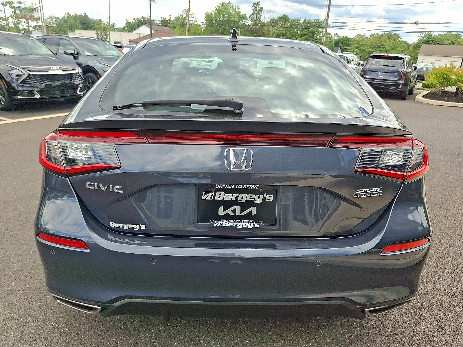 2022 Honda Civic Sport Touring Hatchback photo 4